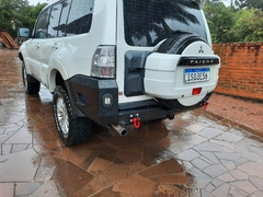 Para-choque Traseiro Pajero Full 4 portas 2008 Á 2020 - comprar online