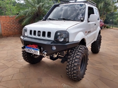 Para-choque dianteiro Jimny ATÉ 2015