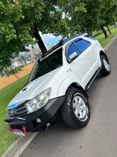 Para-choque Dianteiro Hilux SW4 2006 A 2011 - loja online