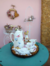 220926 - Bandeja Rococó - 43 cm - Cravo e Canela Shabby