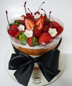 Frutas Vermelhas (Naked Cake) na internet