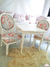 Mesa Petit con apliques en relieve