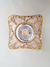 Spot de iluminación embutir estilo shabby chic, con diseño ornamental romántico pintado en dorado, fondo nacarado rosa y decorado con strass