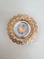 Spot de iluminación embutir estilo shabby chic, con un diseño ornamental dorado y delicados detalles en blanco