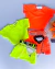 Conjunto neon de saia cargo e blusa