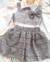 Conjunto de saia e cropped cinza de brilho com camisa branca manga longa - loja online