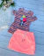 Conjunto de short saia laranja neon e blusa listrada colorido com aplicação sorvete