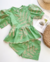 Conjunto de short e blusa manga bufante peplum verde Oliva