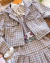 Vestido plissado xadrez de marrom e azul Tweed com blusa off gola de amarrar - Estilosa Kids / Loja Online Moda Infantil