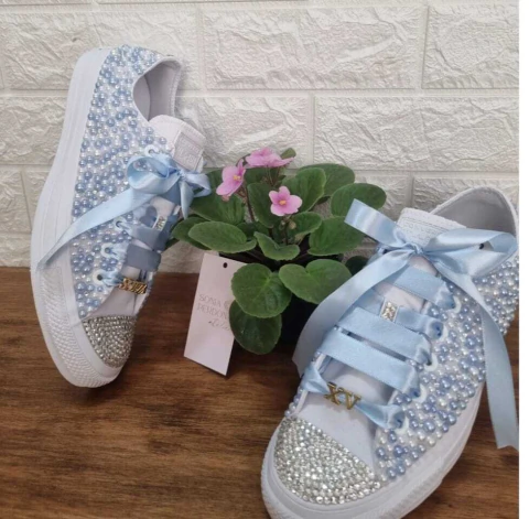 All Star Monochrome Cano Baixo Pérolas Brancas e Azul Cristal Prata