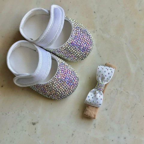 Sapatinho com Cristal - Com faixinha - comprar online