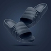 Chinelo Slide AquaWalk em cor azul escuro, com design moderno 3D e faixa larga na parte superior.