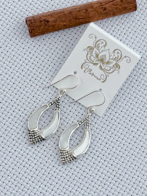 BRINCO BALI EM PRATA 925 COM MADREPÉROLA (35/12B590139)