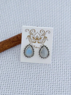 BRINCO EM PRATA 925 COM PEDRA DA LUA (53/17B480109) - comprar online