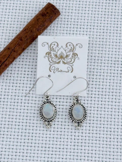 BRINCO EM PRATA 925 COM PEDRA DA LUA (35/17B690159) - comprar online