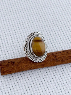Anel Em Prata 925 Com Olho De Tigre (35/15A830189) na internet