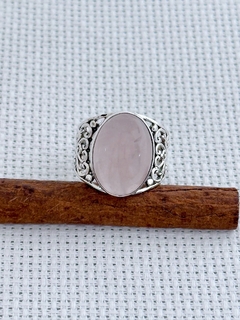 ANEL EM PRATA 925 COM QUARTZO ROSA (35/21A1090239) - comprar online