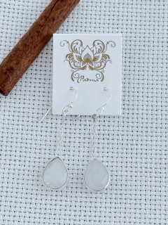 BRINCO EM PRATA 925 COM PEDRA DA LUA (94/17B640149) na internet