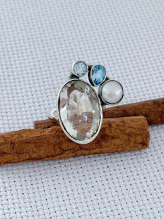 Anel Em Prata 925 Com Água marinha, Topázio Branco, Topázio Azul e Pérola Barroca (50/27A2250499) - Padma Joias Em Prata 925