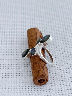 ANEL EM PRATA 925 COM LABRADORITA (94/09A920219) - loja online