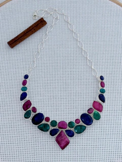 Colar Em Prata 925 com Mix De Pedras - Esmeralda, Rubi e Safira (53/40U64801429) - comprar online