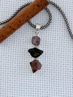 PINGENTE EM PRATA 925 COM TURMALINA Bruta (40/60P780199) - comprar online