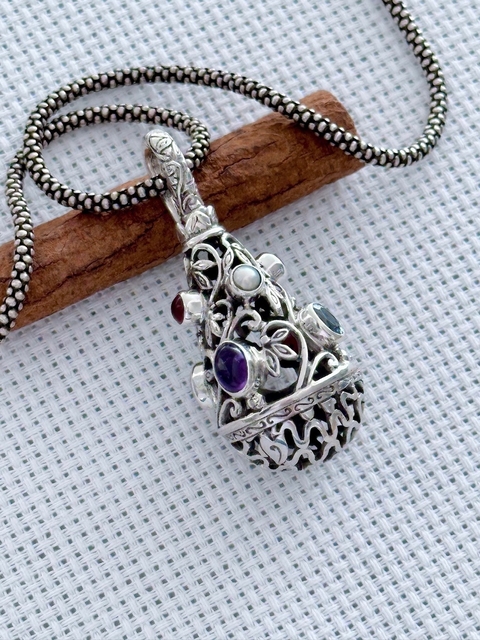 Pingente Indiano Em prata 925 com Água Marinha, Ametista, Granada, Pedra da Lua, Peridoto e Pérola (53/10P2270499)