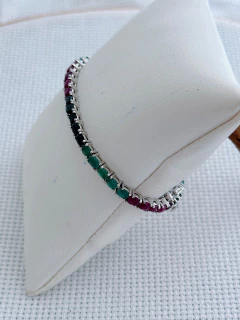 PULSEIRA RIVIERA EM PRATA 925 COM ESMERALDA, RUBI E SAFIRA (1/07U880639)