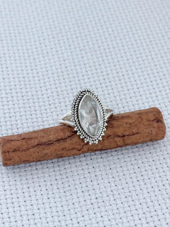 ANEL EM PRATA 925 COM CRISTAL (50/06A600149) - Padma Joias Em Prata 925