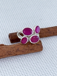 Anel Em Prata 925 Com Rubi (90/25A2150479) na internet