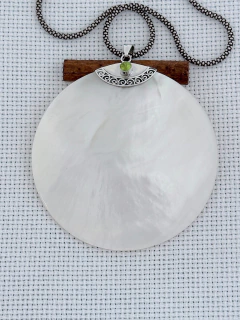 PINGENTE BALI Maxi EM PRATA 925 COM MADREPÉROLA E PERIDOTO (53/12P990219) - comprar online