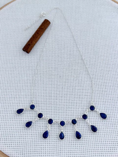 COLAR EM PRATA 925 COM Safira (53/25C1320299) na internet