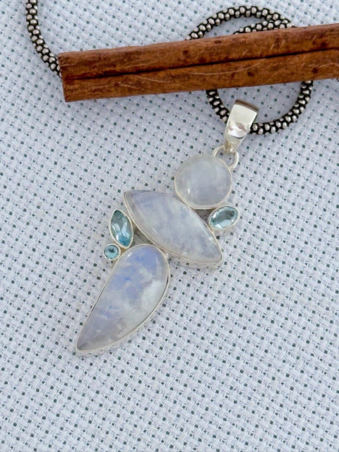 PINGENTE EM PRATA 925 COM PEDRA DA LUA e Topázio Azul (39/17P2110519)