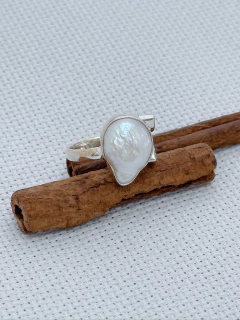 Anel em prata 925 COM ÁGUA MARINHA e Pérola Barroca (70/17A1080239) - Padma Joias Em Prata 925