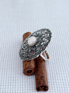 ANEL EM PRATA 925 COM PÉROLA e Marcassita (1/20A1990439) - Padma Joias Em Prata 925