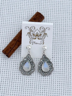 BRINCO EM PRATA 925 COM PEDRA DA LUA (53/17B740169) - comprar online