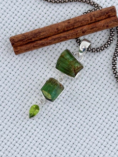 PINGENTE EM PRATA 925 COM TURMALINA VERDE E PERIDOTO (50/60P1180269) - comprar online