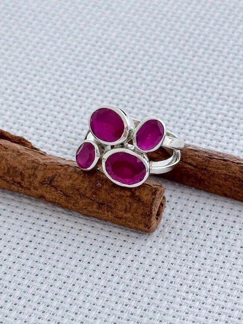 Anel Em Prata 925 Com Rubi (90/25A2150479)