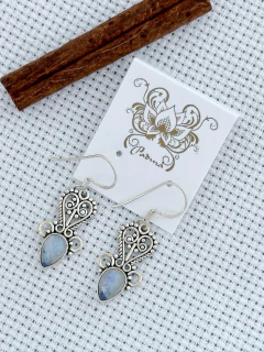 BRINCO EM PRATA 925 COM PEDRA DA LUA (35/17B520119) - comprar online