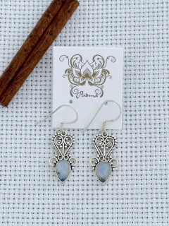 BRINCO EM PRATA 925 COM PEDRA DA LUA (35/17B520119) na internet