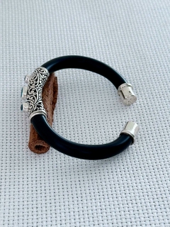 Bracelete Balinês Em couro sintético e Prata 925 Com Topázio Azul (92/27U1990449) - loja online