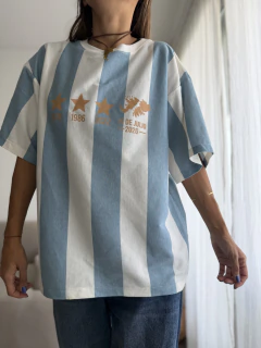 Remera La 4ta celeste en internet