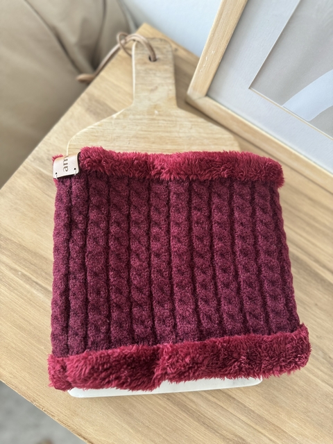 Cuello Ina bordo