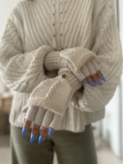 Mitones Alba crudo en internet