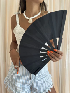 Abanico negro en internet