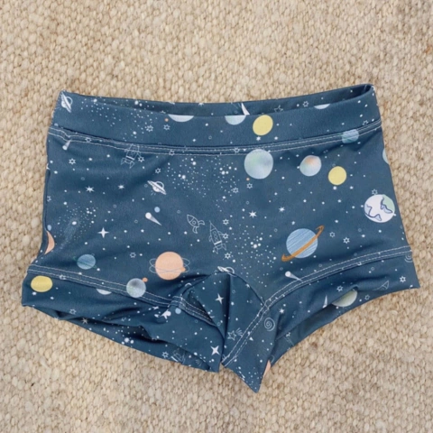 Short lycra space