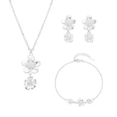 GARGANTILLA FLOR COLGANTE EN PLATA