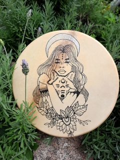 Tambor Lakota Mulher e Lobo na internet