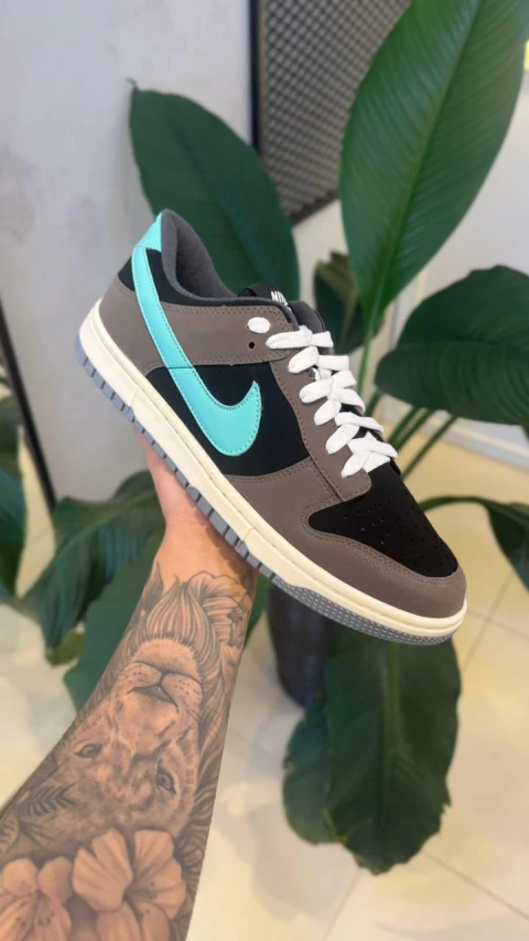 NIKE DUNK LOW CINZA COM AZUL TIFFANY