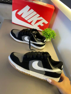 NIKE DUNK LOW PRETO E GRAFITE - comprar online